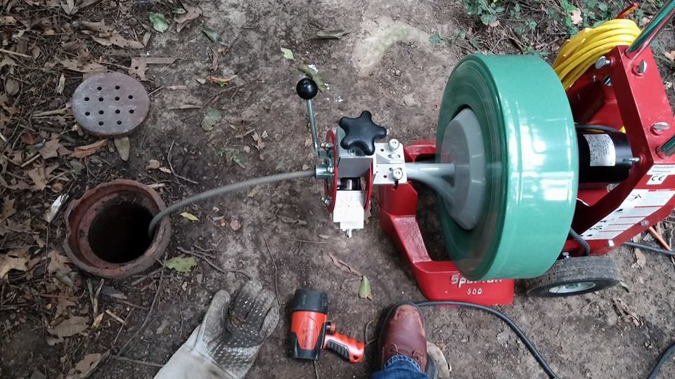 Kanalizasyon açma hizmeti